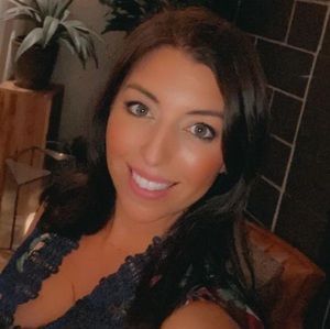 Meet your Posher, Alexandra